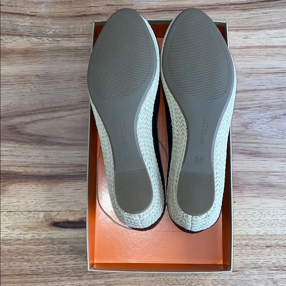 Women’s Gentle Souls By Kenneth Cole NWT 9.5 - Picture 5 of 8